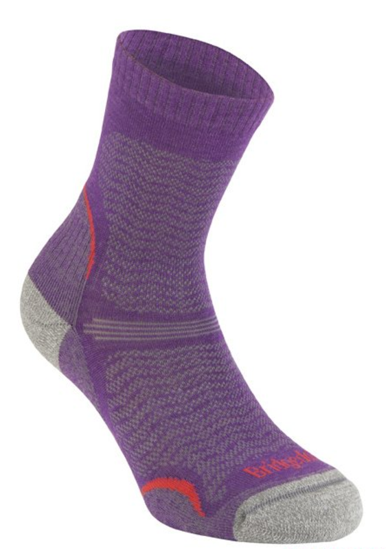 Ponožky Bridgedale Hike Ultra Light T2 Merino Performance Crew Women's multi purple/371